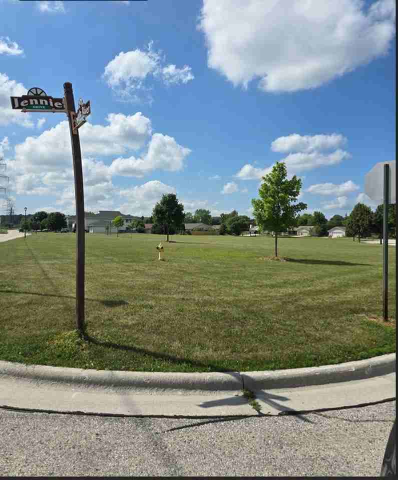 South River Village - Photo 7 of 50