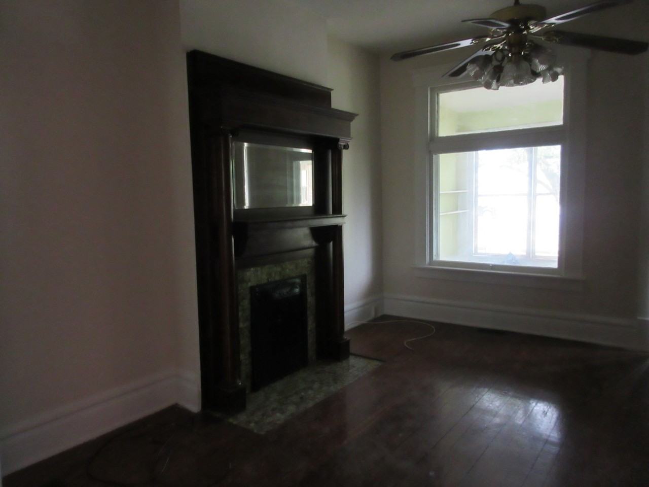 138 E Lincoln St - Photo 6 of 9