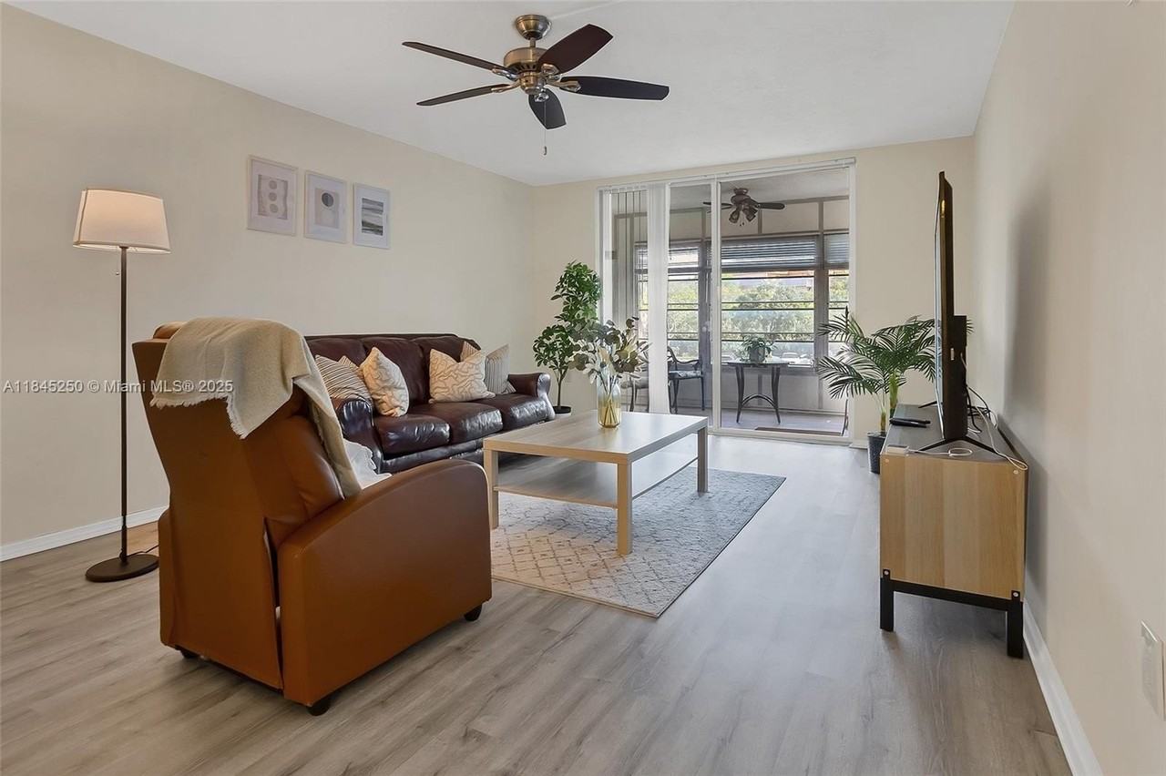 7300 Nw 17th St #220 - Photo 2 of 27