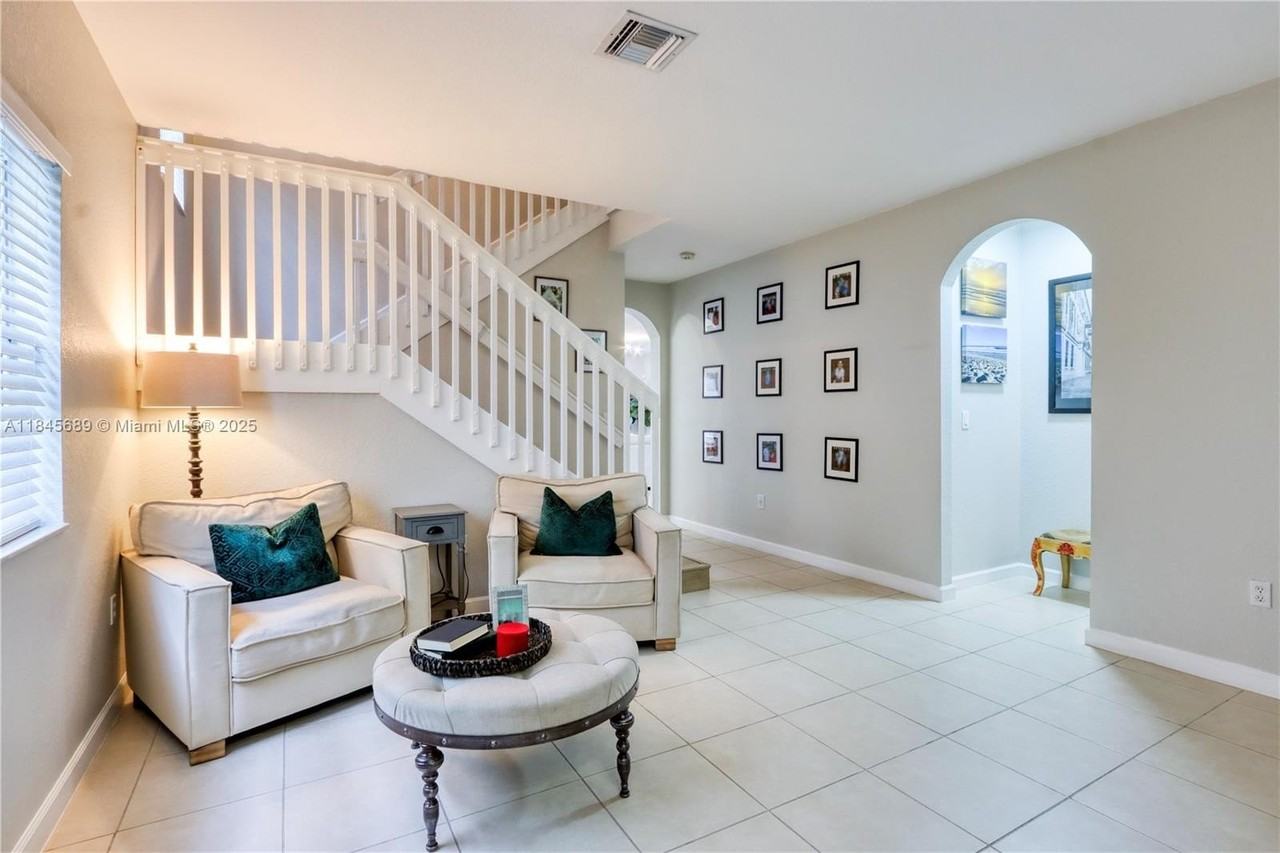 148 Ne 36th Avenue Rd - Photo 4 of 50