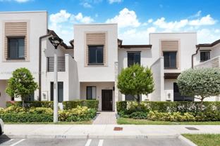 20944 Ne 8th Ave #20944 - Photo 1 of 1