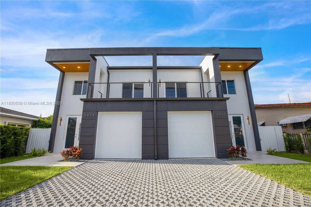 3431 Sw 16th Ter #3431 - Photo 2 of 16