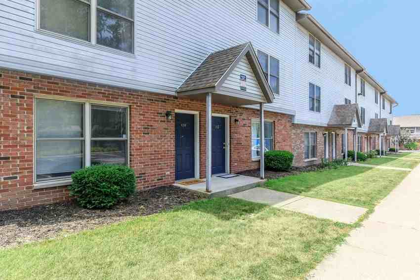 Regency Court Apartments - Photo 2 of 50