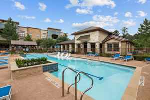 featured image of 3400 N Loop 336 W