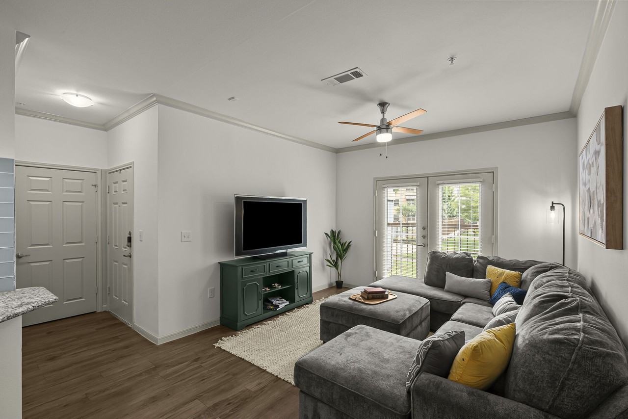 The Loop - Photo 2 of 50