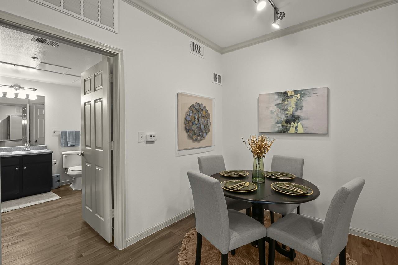 The Loop - Photo 7 of 50