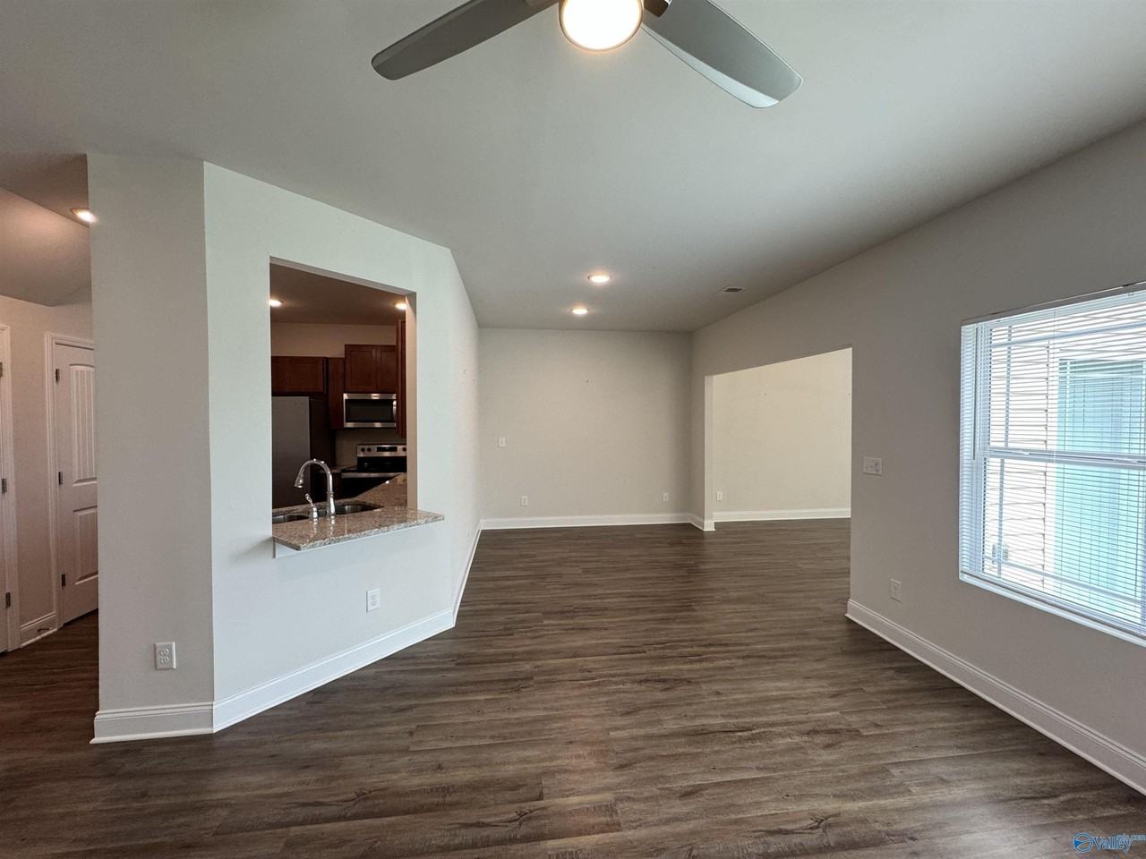 103 Woodsbrook Pl Sw - Photo 3 of 35