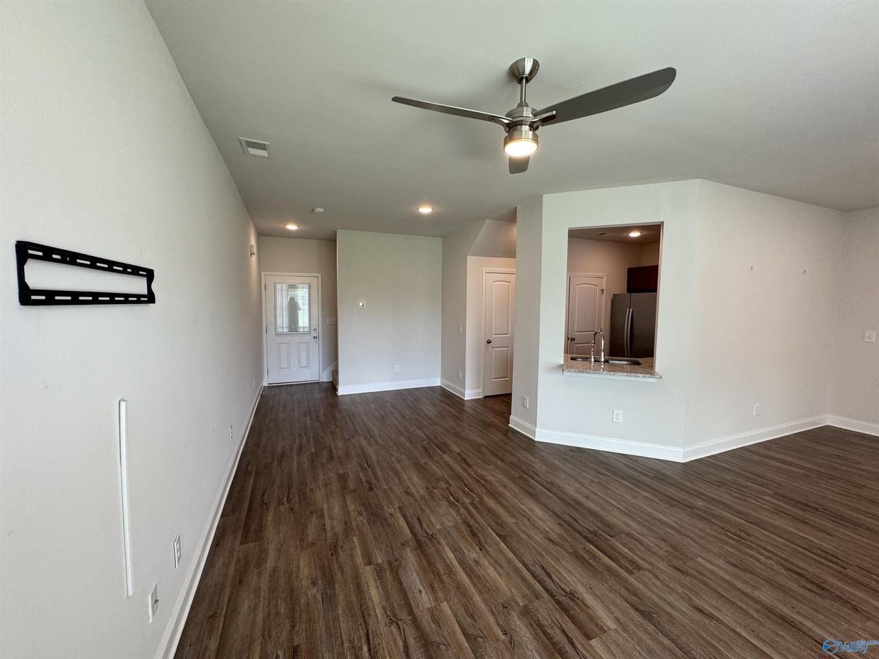 103 Woodsbrook Pl Sw - Photo 2 of 35