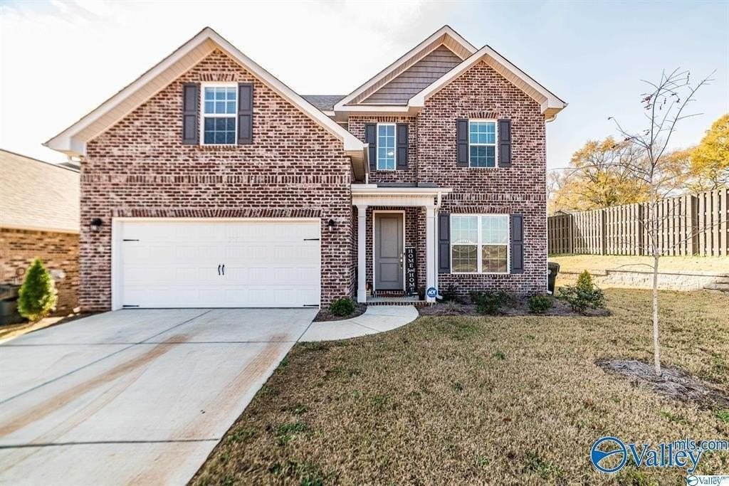 108 Erskin Parcus Dr