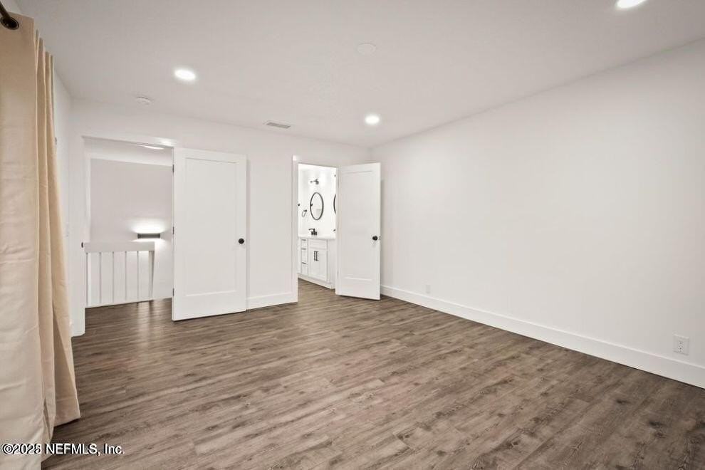 10462 Big Tree Cir E - Photo 7 of 10