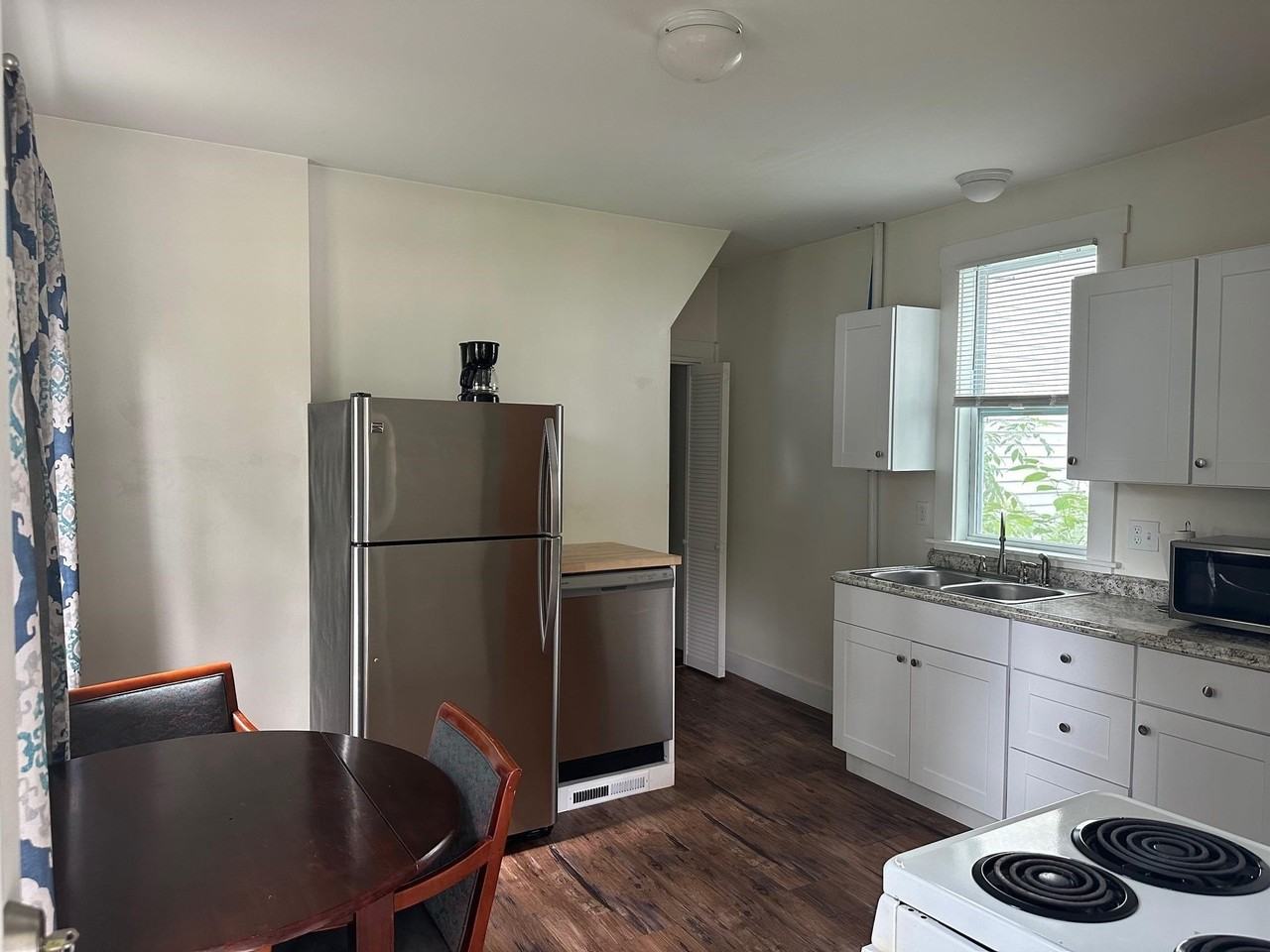 26 Maple Street - Photo 4 of 15