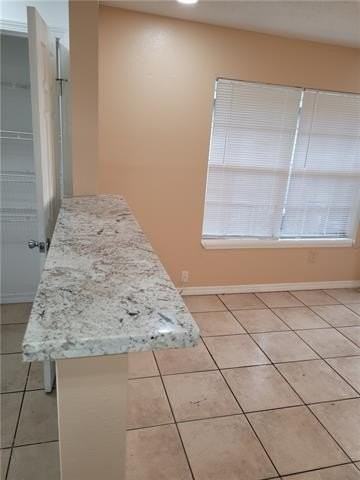 11979 Curran Rd - Photo 4 of 14