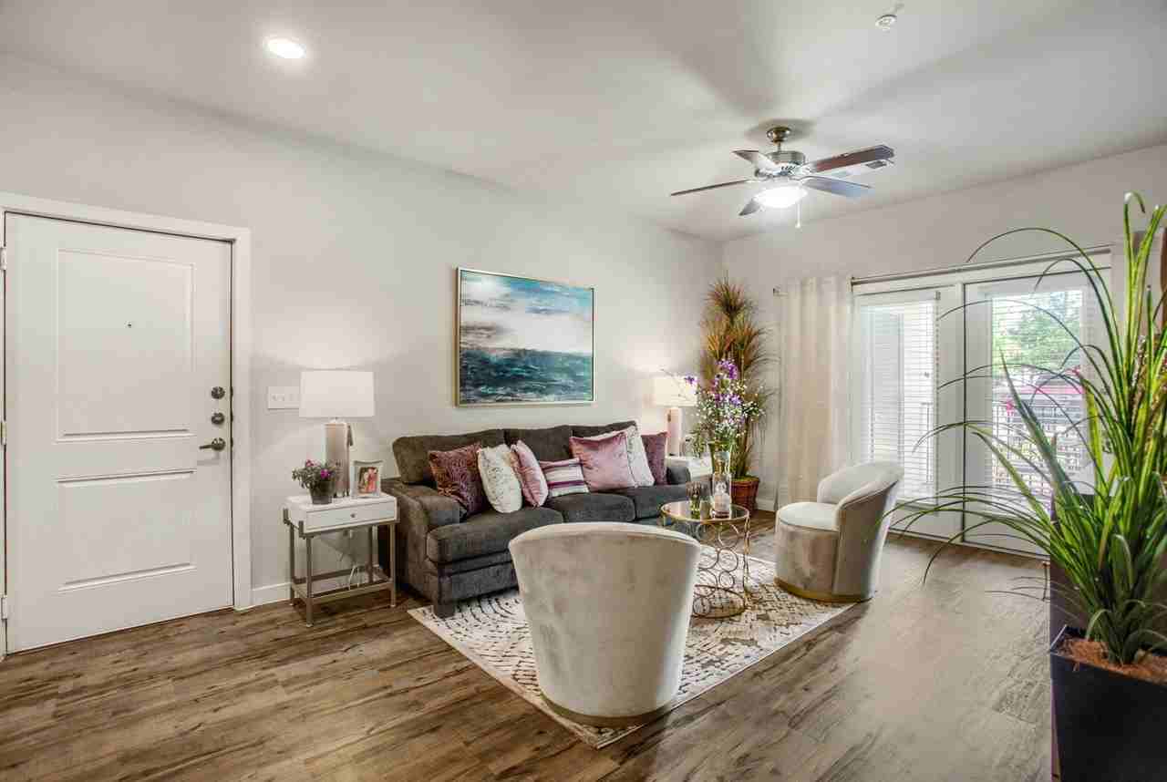 Urban Oaks at Conroe - Photo 3 of 50