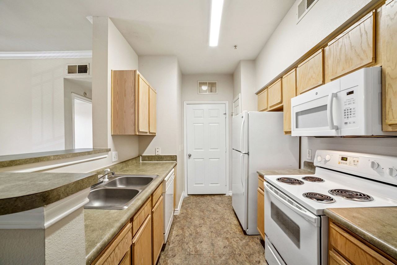 Terraces of Marine Creek - Photo 5 of 45