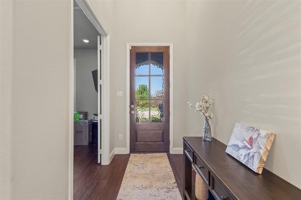 2116 Wyatt Way - Photo 3 of 33