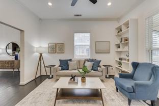 909 Elsbeth St - Photo 1 of 1