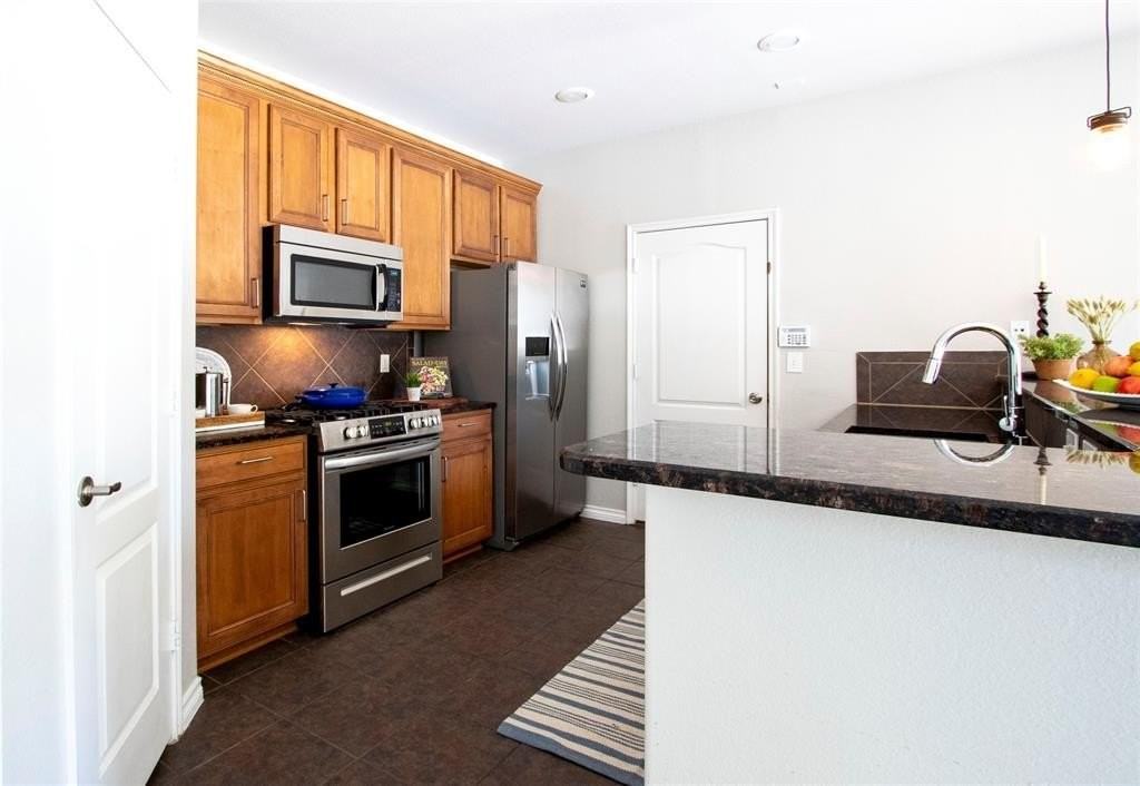 6896 Regello Drive - Photo 7 of 32