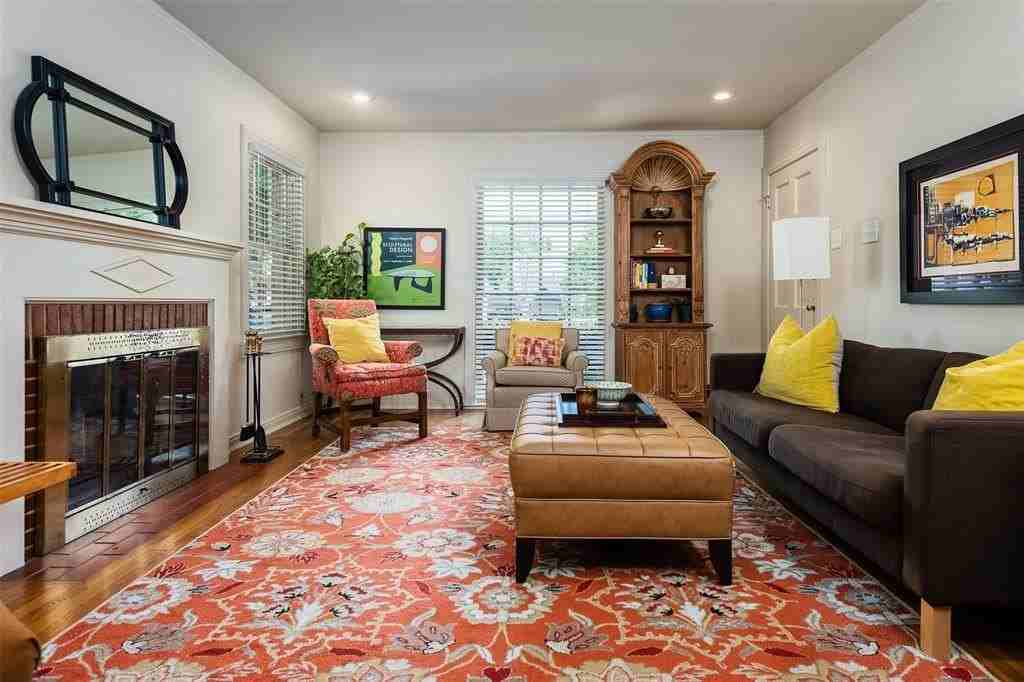 5122 W Amherst Ave - Photo 5 of 20