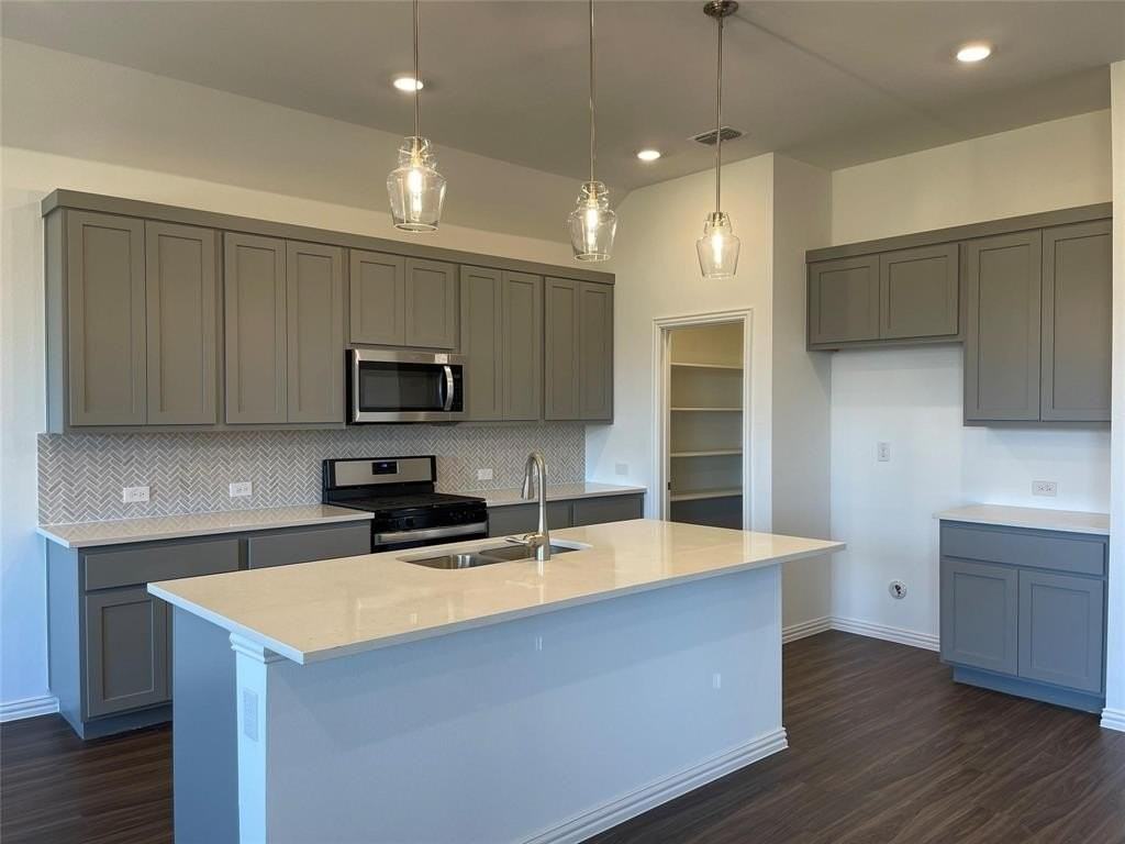 2224 Switchgrass Street - Photo 7 of 20