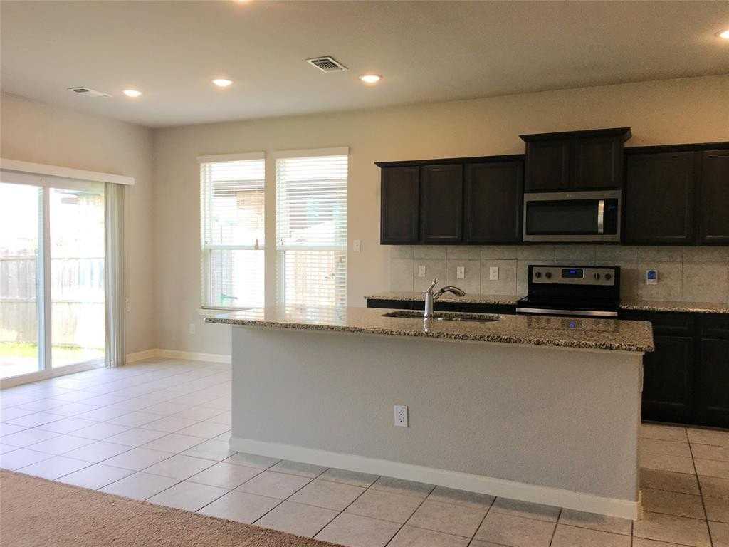 9055 Switchgrass Ln - Photo 7 of 32