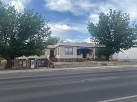 featured image of 504 W Avenue E #2