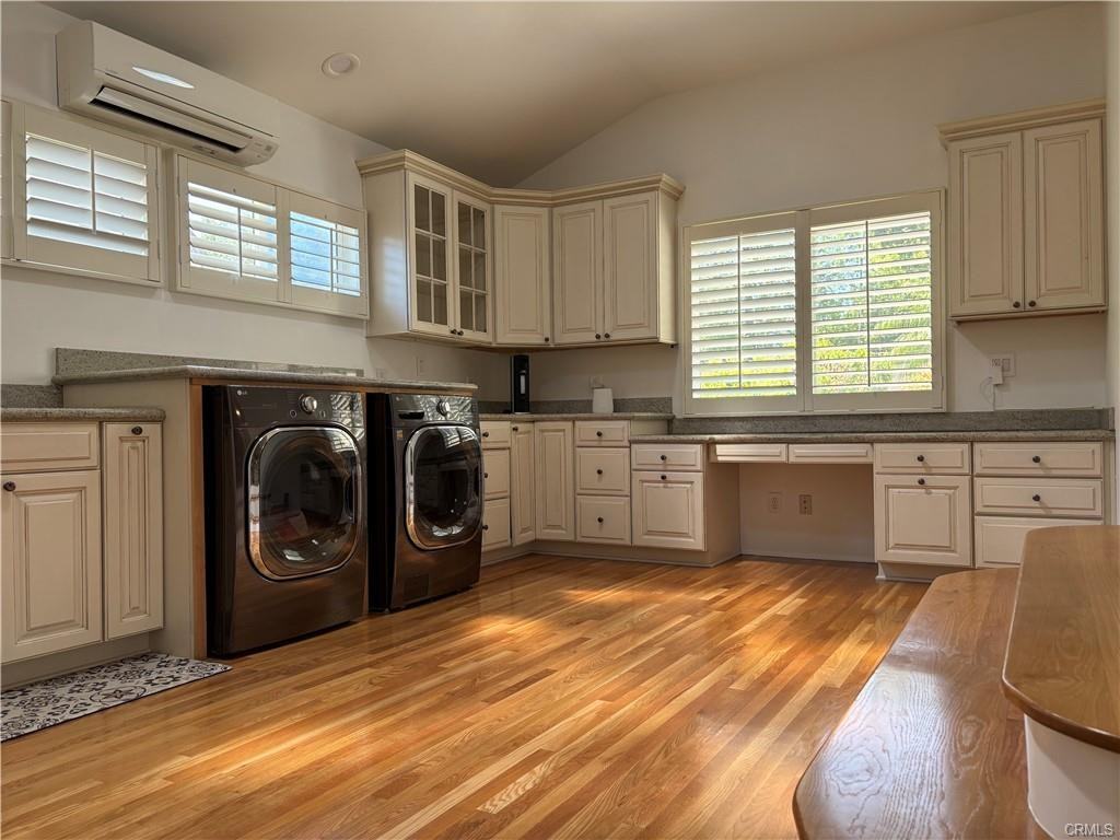 1631 Leycross Dr - Photo 3 of 8