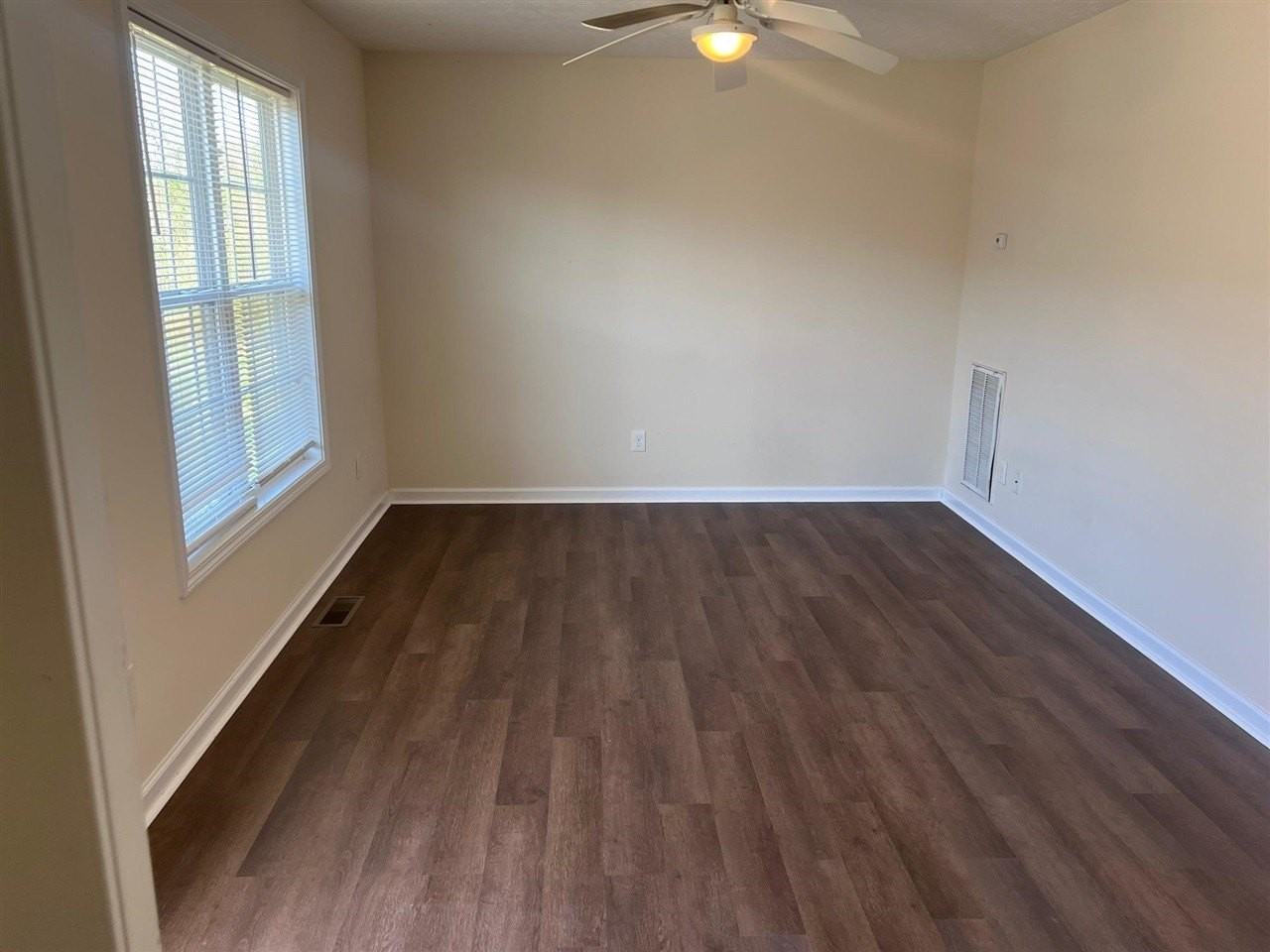 131 Amy Ave #D - Photo 2 of 5