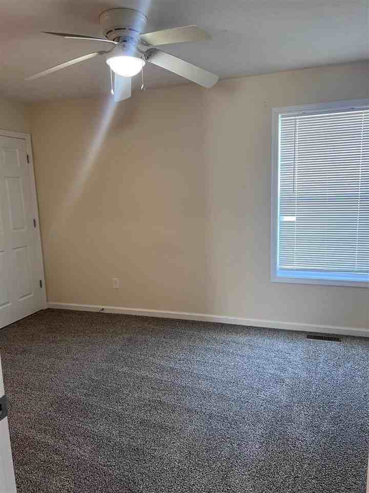 131 Amy Ave #D - Photo 3 of 5