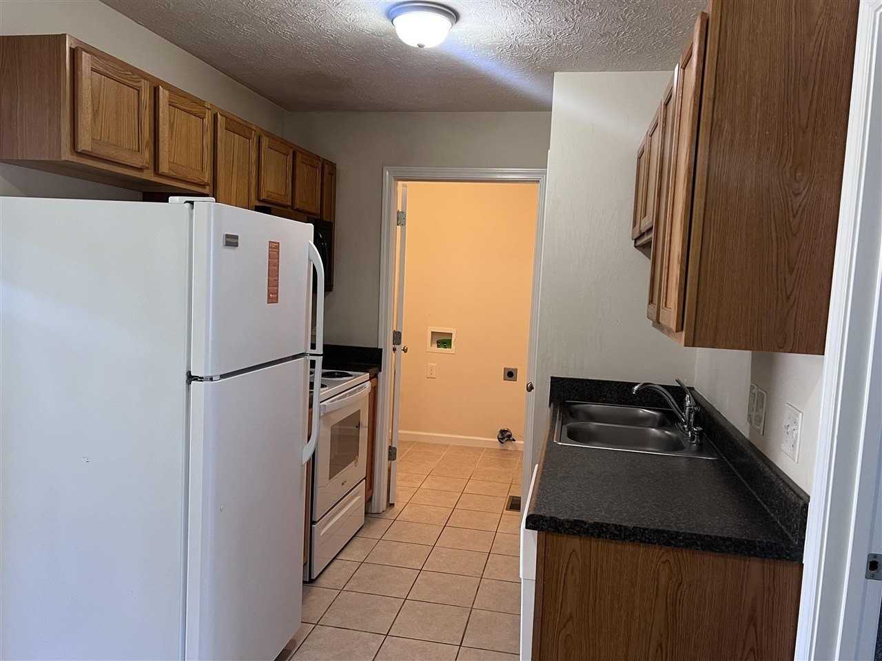 131 Amy Ave #D - Photo 4 of 5