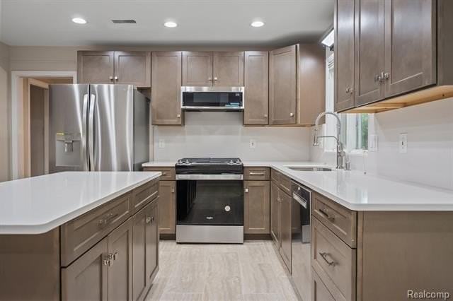 4866 Walnut Lake Rd - Photo 6 of 33