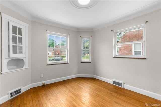 11110 Wayburn St - Photo 4 of 18