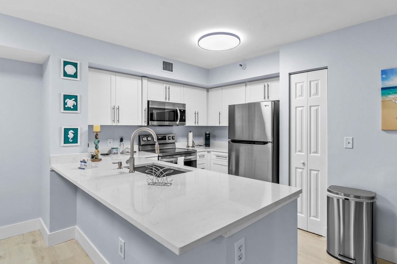 140 Yacht Club Way #107 - Photo 5 of 50