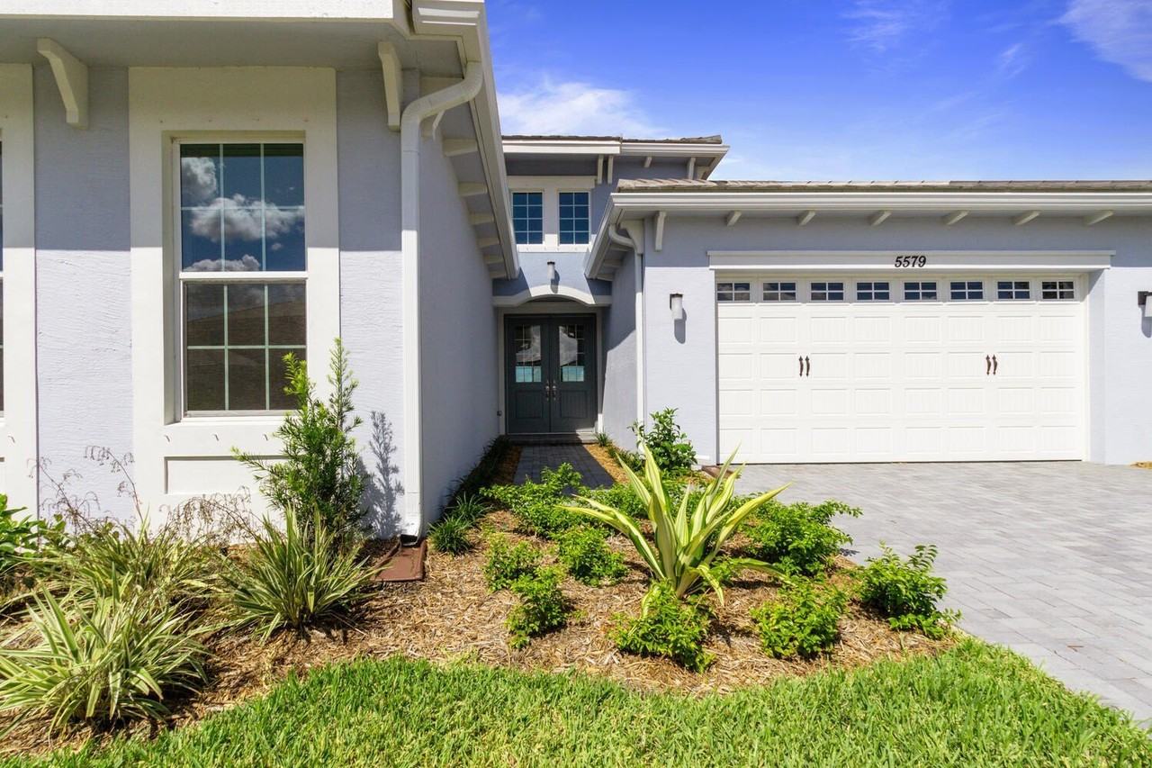 5579 Liberty Ln - Photo 3 of 50