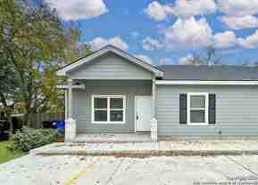 913 E Seideman St - Photo 1 of 1