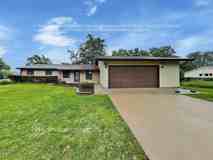 16400 Sherwood Dr - Photo 1 of 1