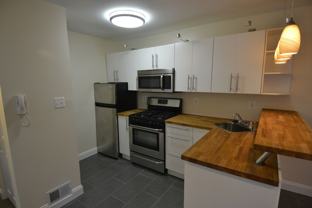 326 S 16th St #1R - Photo 1 of 1
