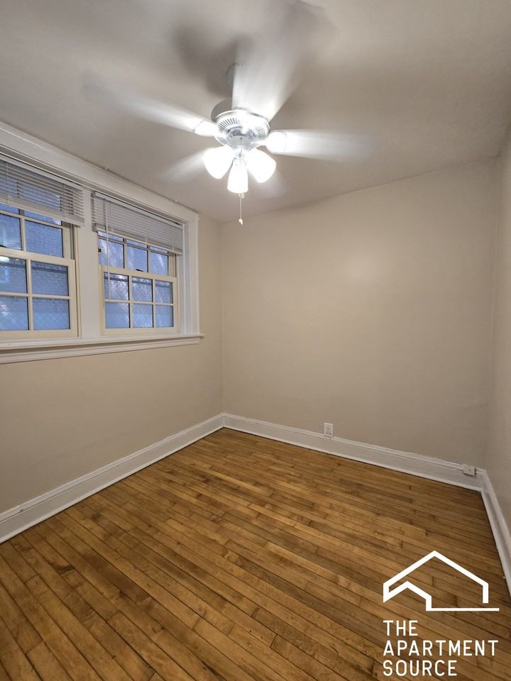 1454 Oak Ave #G - Photo 6 of 10