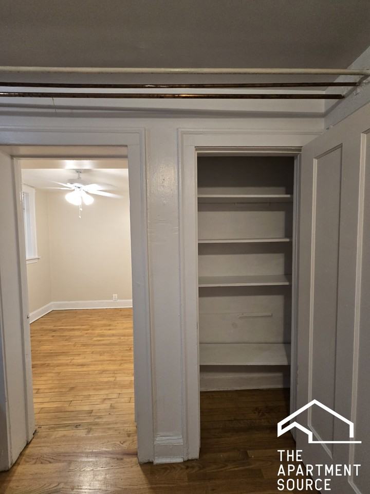 1454 Oak Ave #G - Photo 7 of 10