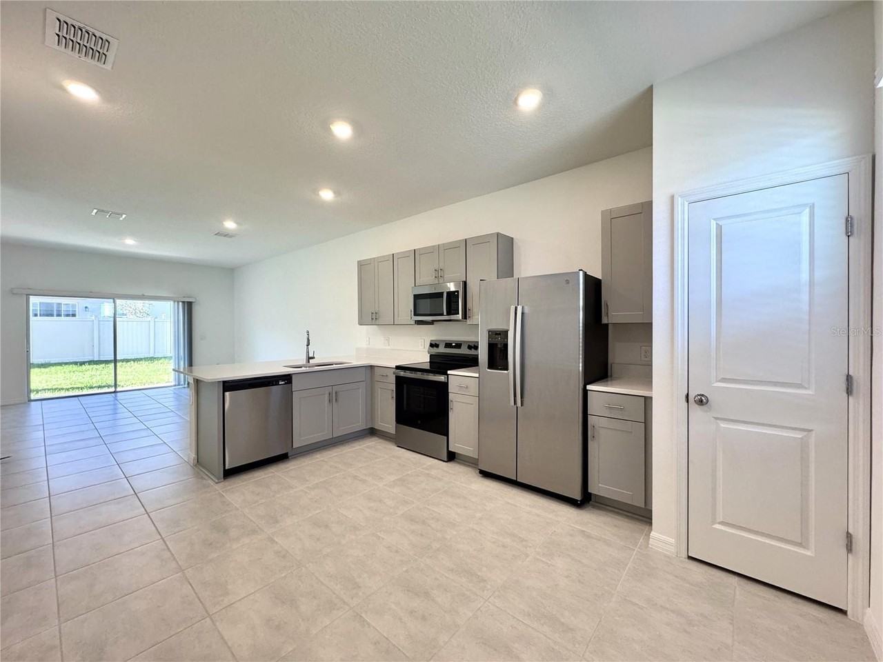 3094 Skyline Loop - Photo 5 of 50