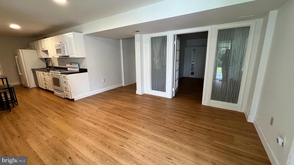 12606 Stratford Garden Dr - Photo 3 of 10