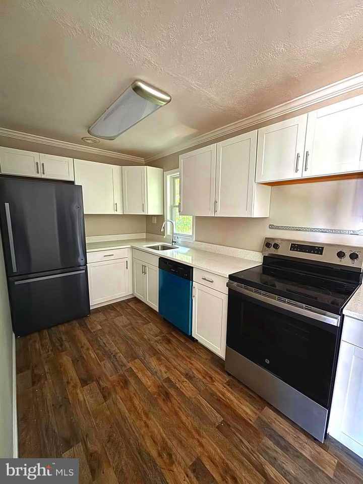 3315 Cliff Trail - Photo 5 of 9