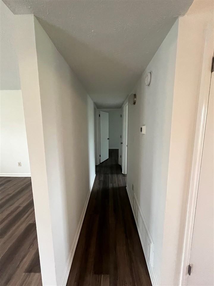 1294 Kenilwood Way - Photo 4 of 7