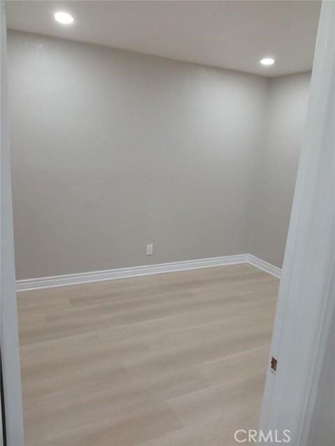 1642 Bunker Ave - Photo 3 of 24