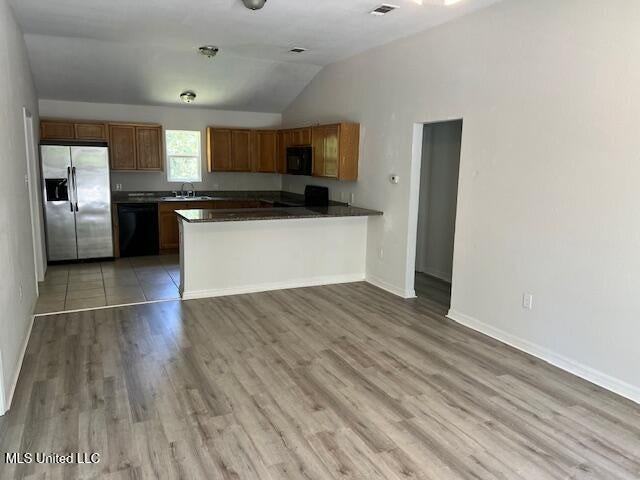 6038 W Adams St - Photo 4 of 20