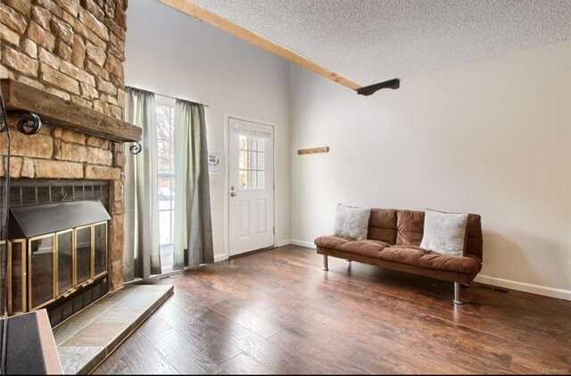 1683 S Blackhawk Way #B - Photo 3 of 33