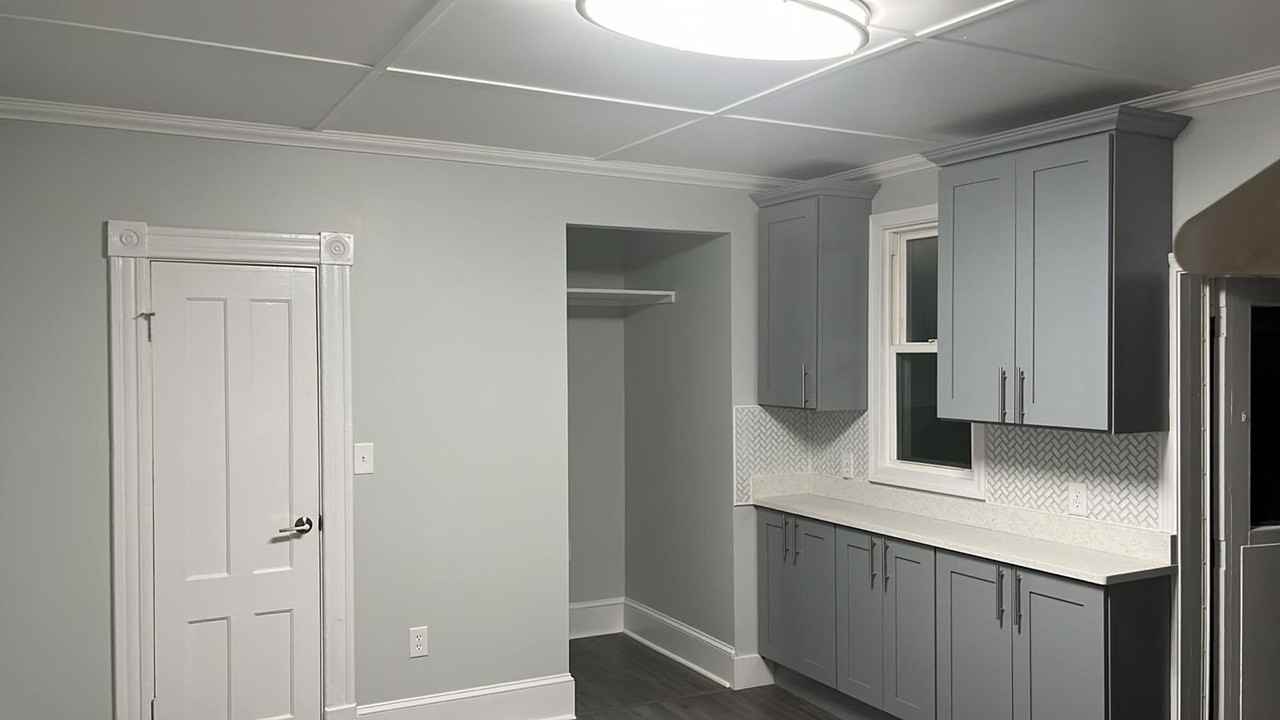 130 Perkins Ave - Photo 3 of 17