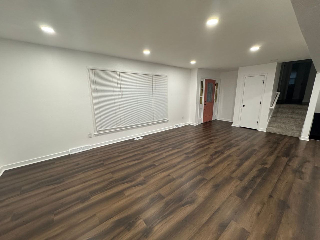 2508 Nw 86th St - Photo 3 of 22