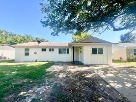 713 Cindy Ln - Photo 1 of 1