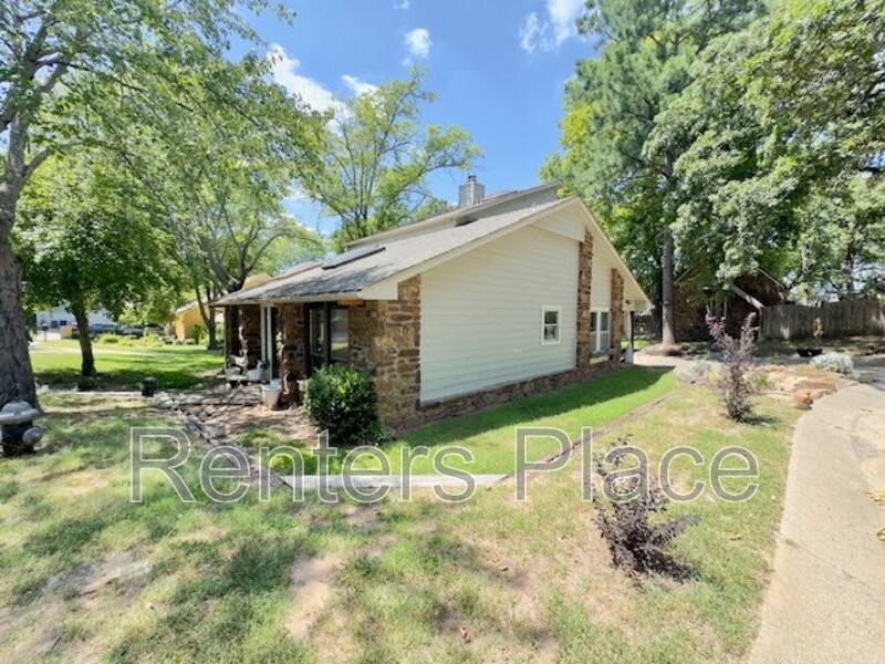 6315 E 98th Pl - Photo 2 of 25