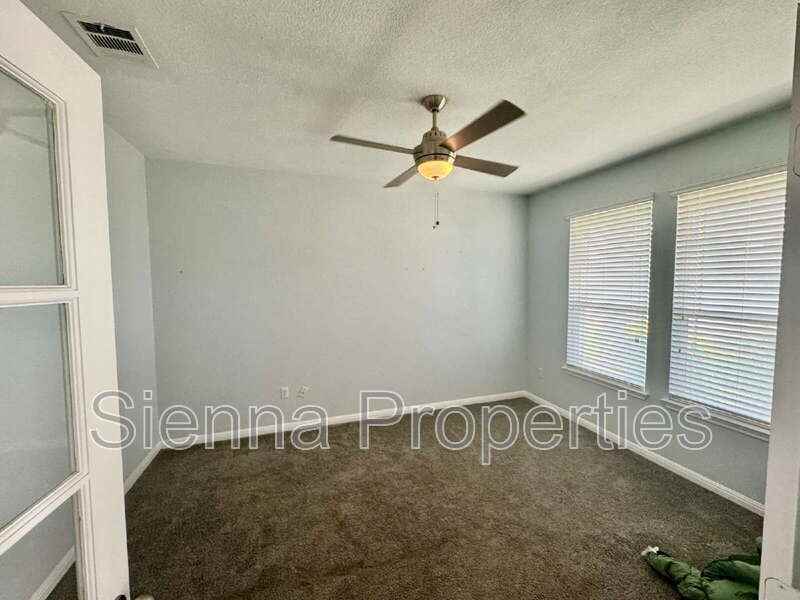 372 Kingfisher Ln - Photo 3 of 34